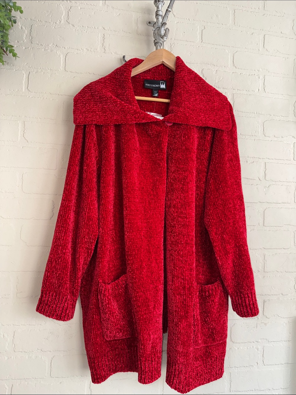Antthony cardigan Red Chenille Open Front Pockets 3x super soft